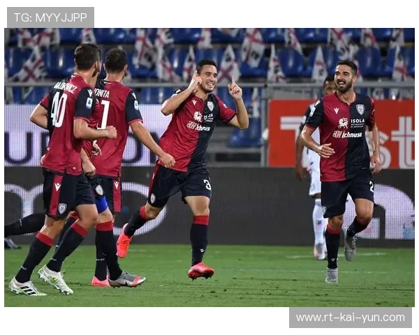 热那亚3-3客平卡利亚里，博雷利头球双响助球队抢分